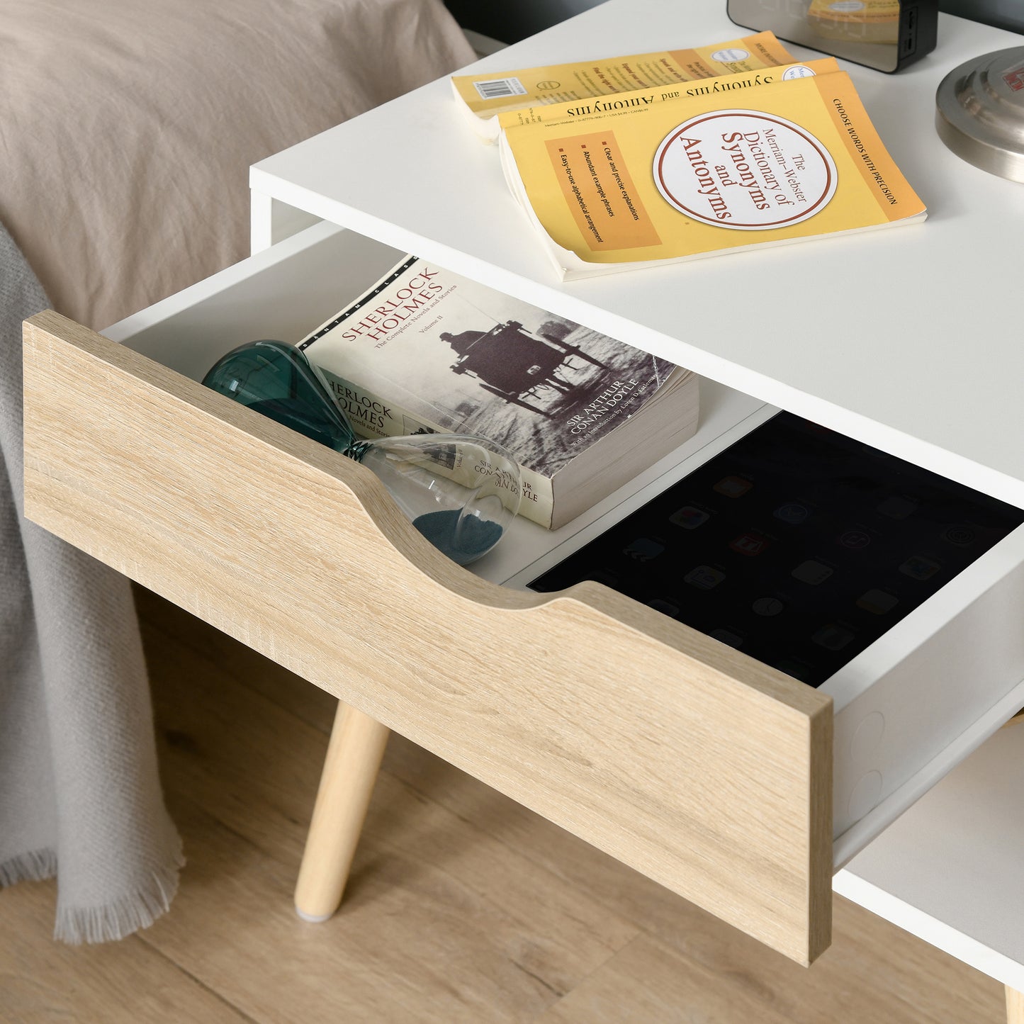 HOMCOM Bedside Table with Drawer and Shelf, Modern Nightstand, End Table for Bedroom, Living Room