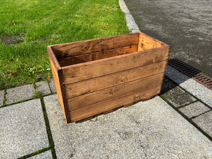 Elevate Your Garden with the HB104 Regular Berwick Trough