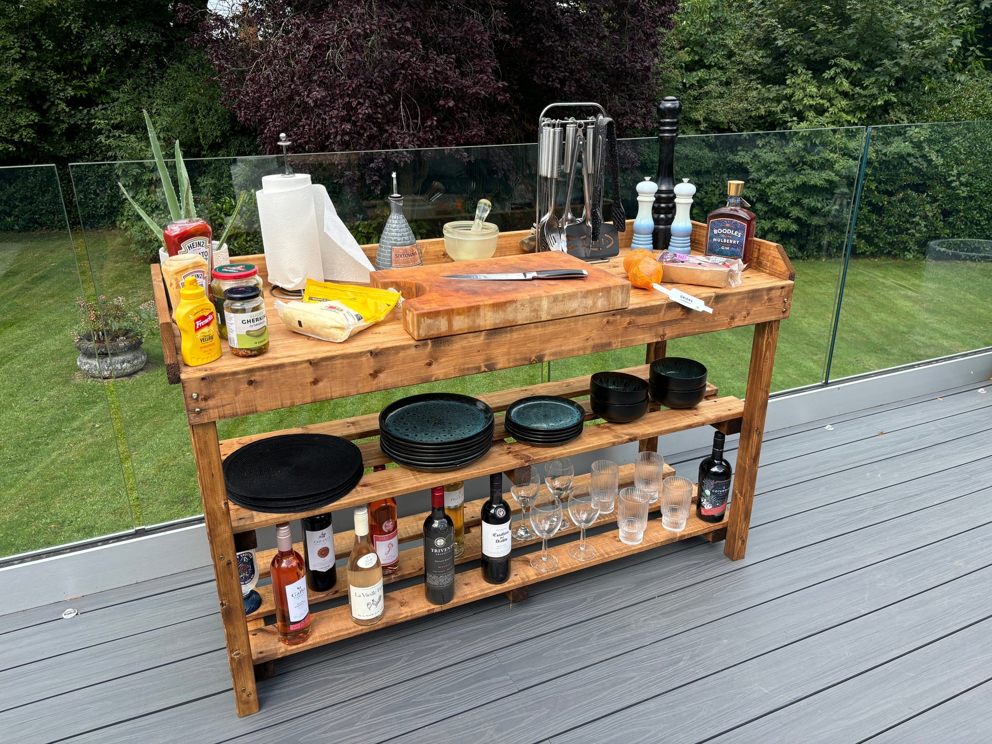 Elevate Your BBQ Experience with the Deluxe Davenport Table