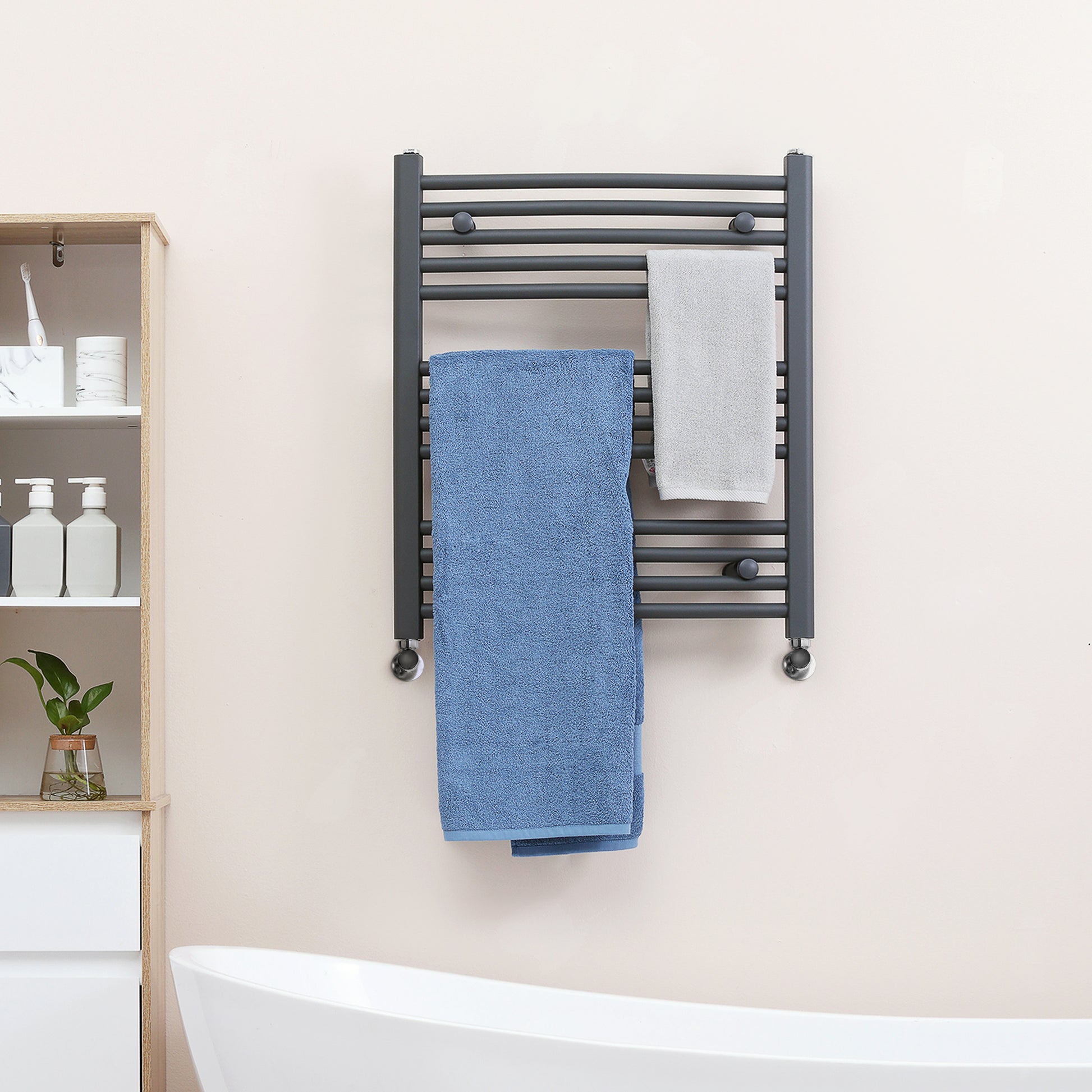 HOMCOM Straight Heated Towel Rail, Hydronic Bathroom Ladder Radiator Towel Warmer For Central Heating 600mm x 700mm, Grey