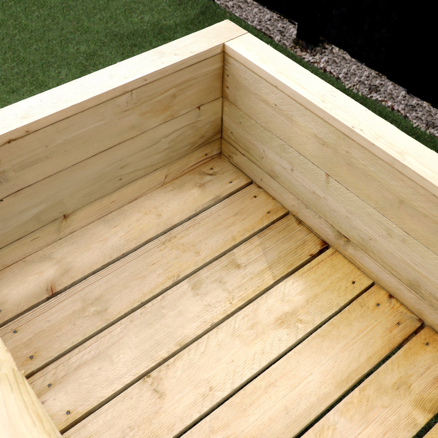 Carlton 1M Raised Planter