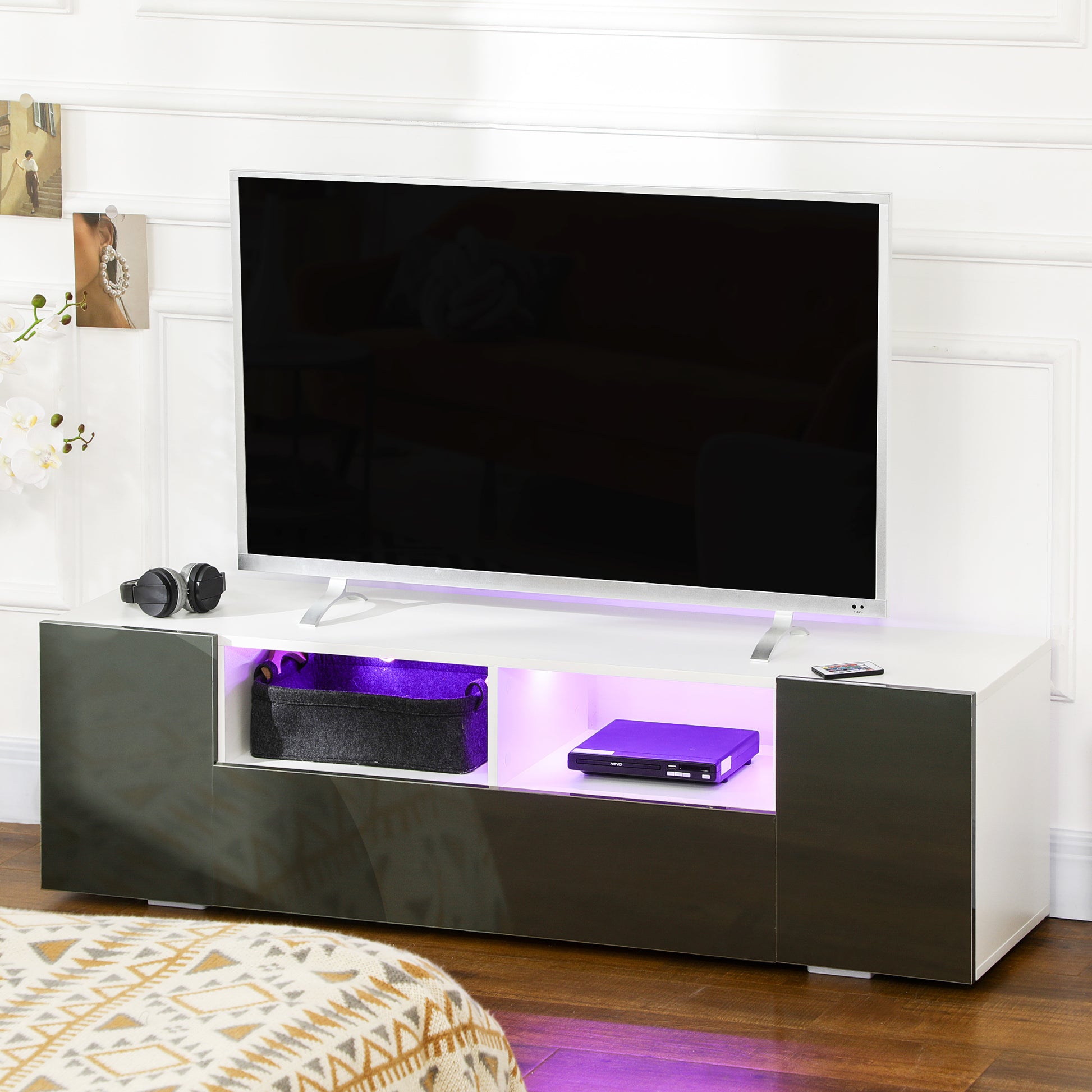 HOMCOM Modern TV Stand Unit for TVs up to 60" with LED Lights, Storage Shelves and Cupboards, 137cmx35cmx42cm, Grey