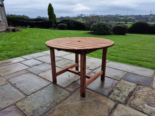 4 Seat Round Table  Diameter                   113Cm