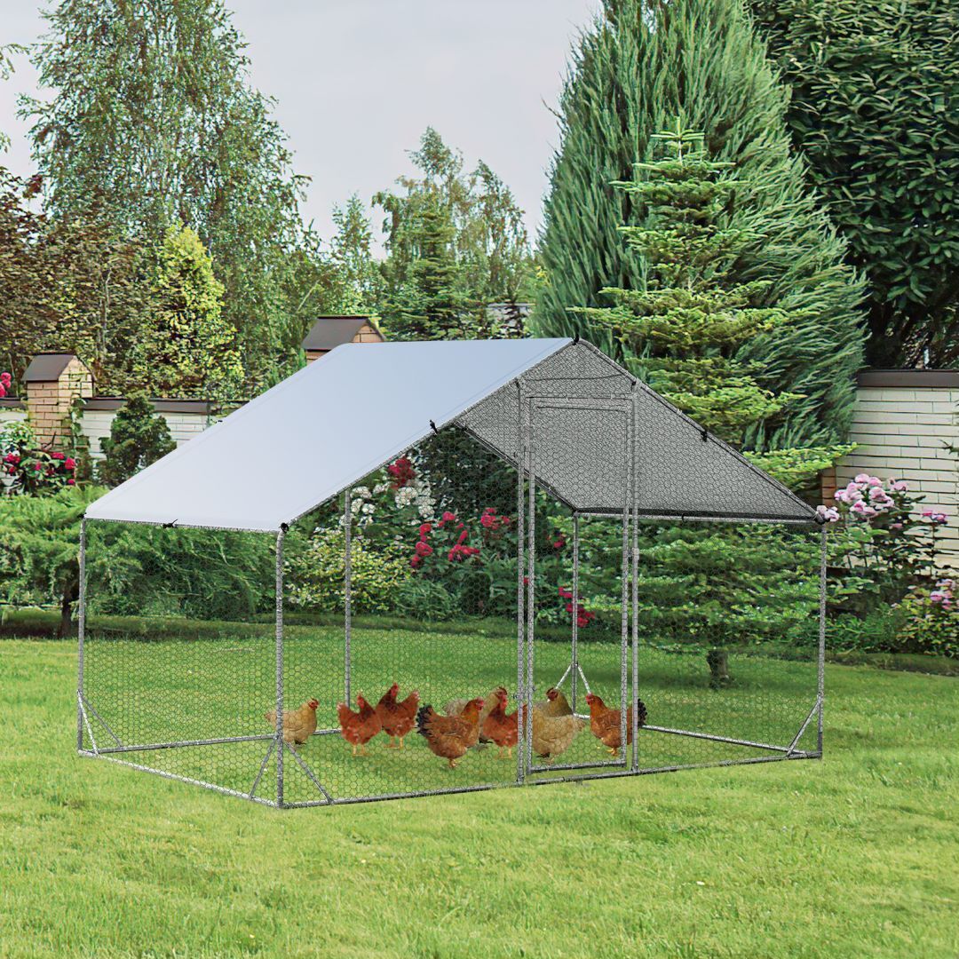 Large Spire-Shaped Chicken Run Coop with Waterproof and Sun-Protective Cover