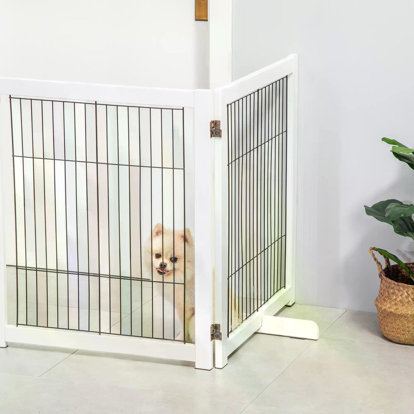 PawHut Dog Gate Wooden Foldable Small & Medium-Sized Pet Gate 4 Panel with Support Feet Pet Fence Safety Barrier for House Doorway Stairs White